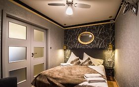 Unique Apt 250M From The Charles Bridge